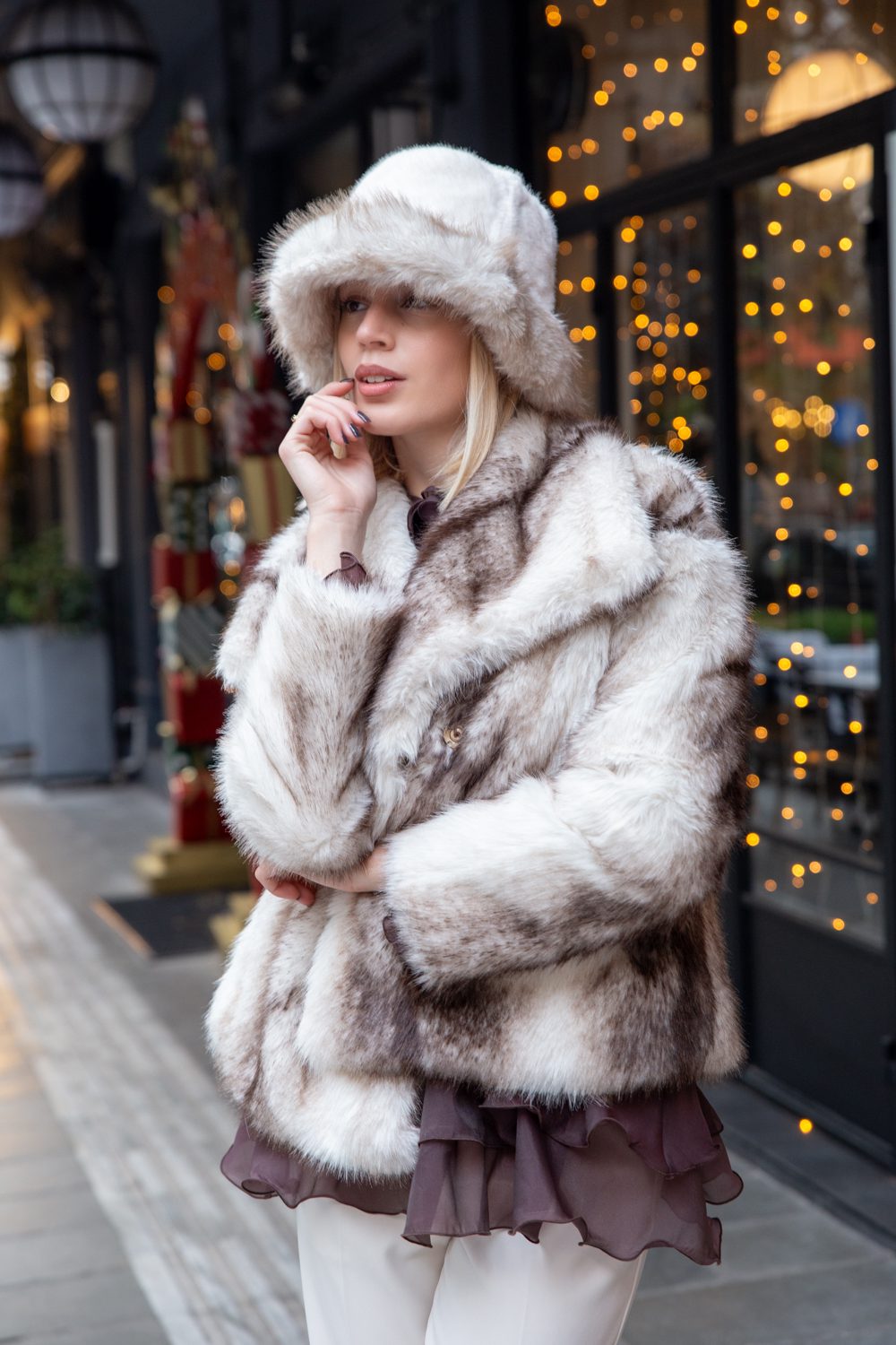 Καπέλλο bucket με γούνα