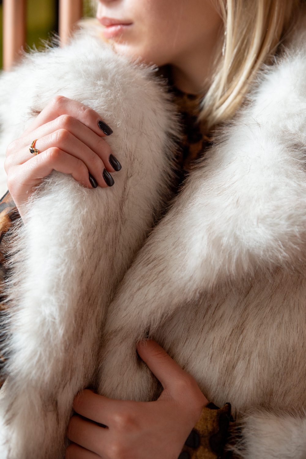 Jacket από οικολογική γούνα