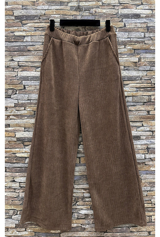 Παντελόνα από λεπτό κοτλέ