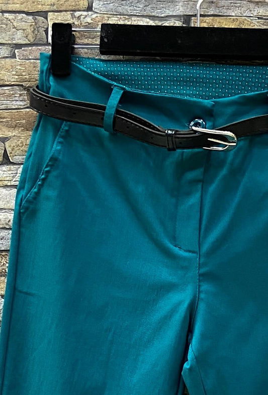 Παντελόνι boyfriend με ζωνάκι