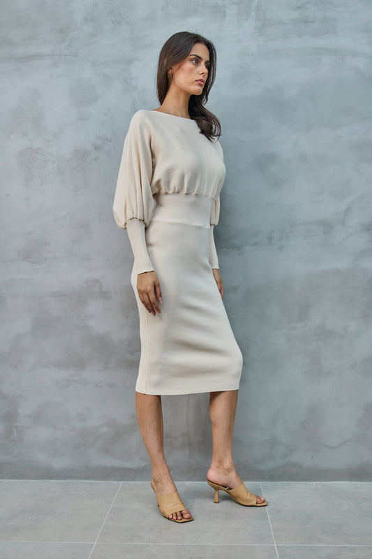 Φόρεμα midi πλεκτό μεσάτο