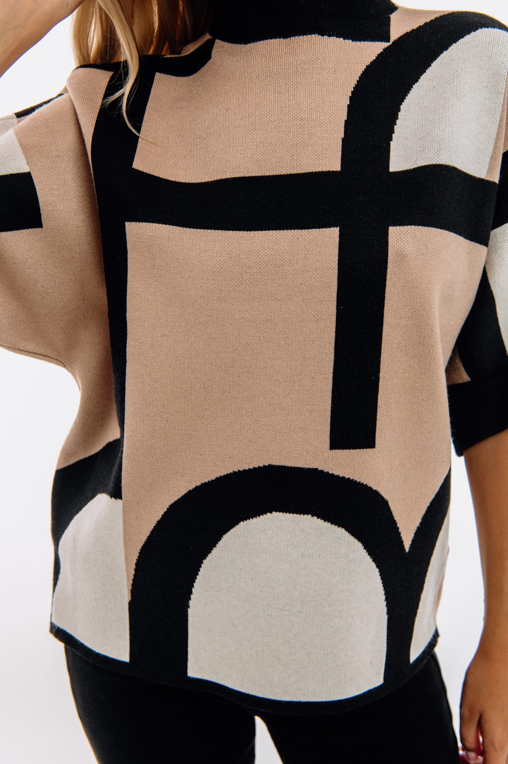 Μπλούζα πλεκτή geometric printed