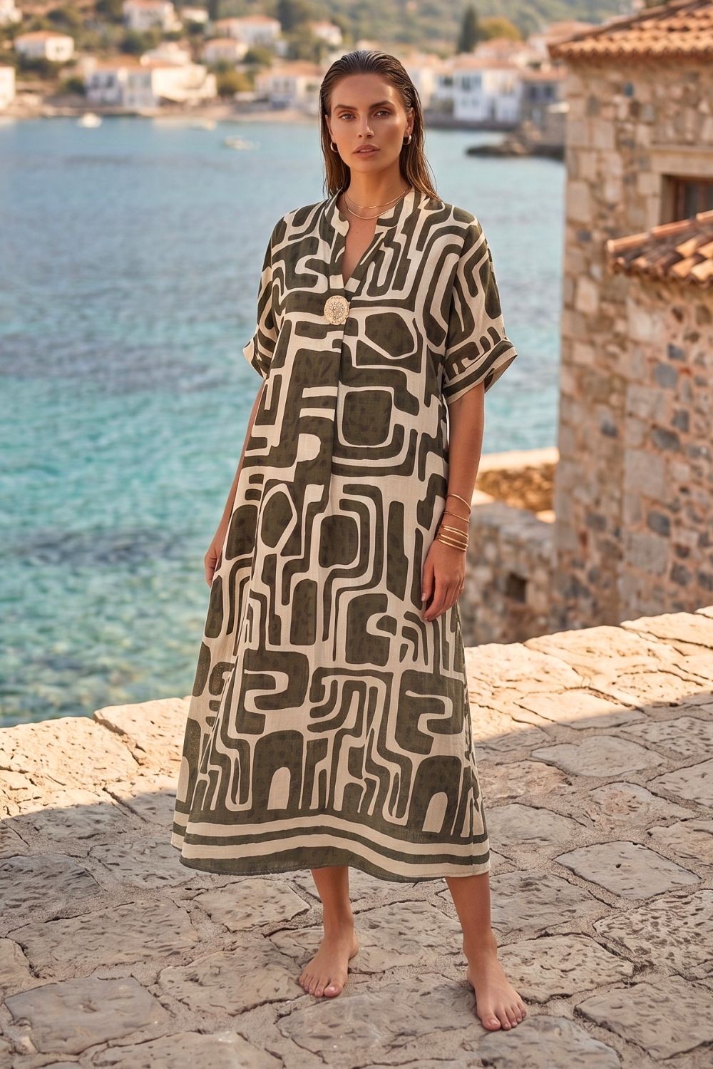 Φόρεμα midi plus size με αποσπώμενη καρφίτσα