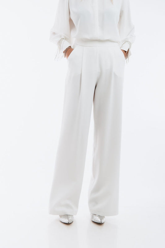 Παντελόνα με πιέτες