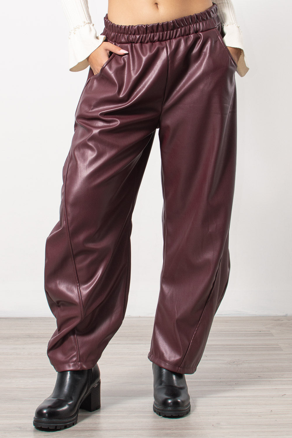 Παντελόνα barrel eco leather