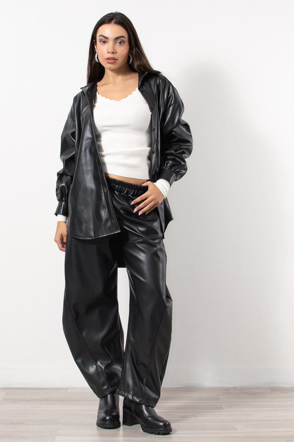 Παντελόνα barrel eco leather
