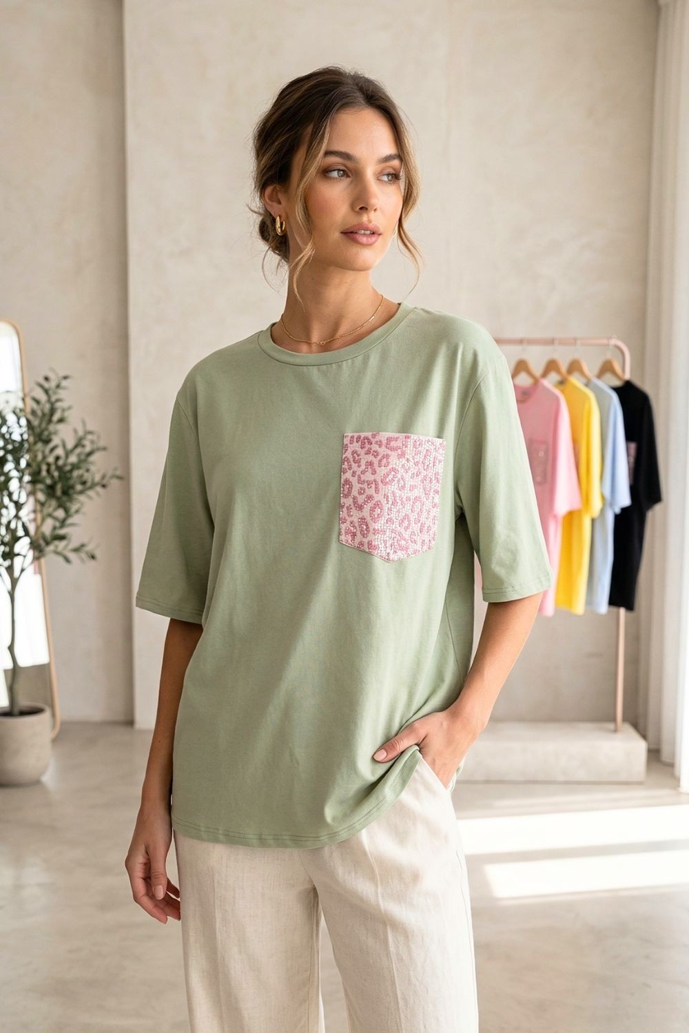 T-Shirt με διακοσμητική τσέπη