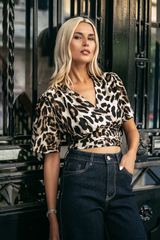Top cropped animal printed