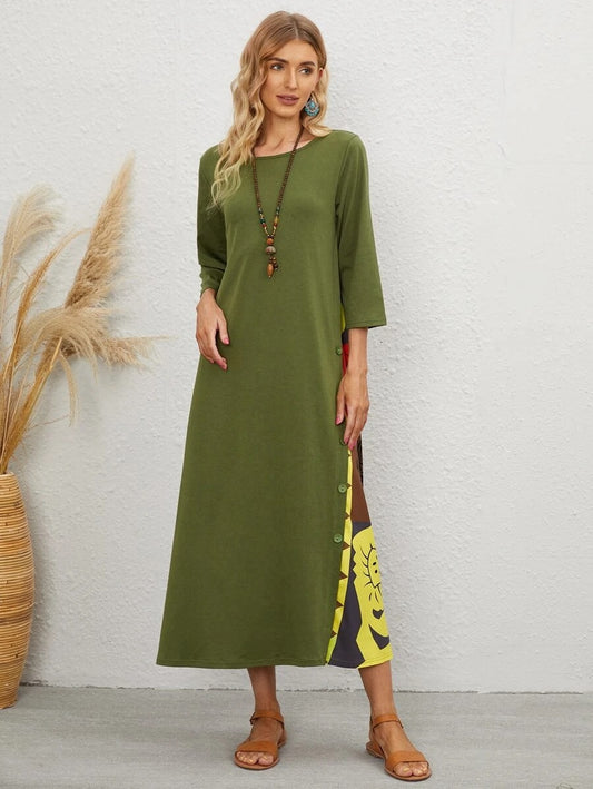 Φόρεμα midi με λεπτομέρεια στα πλάι