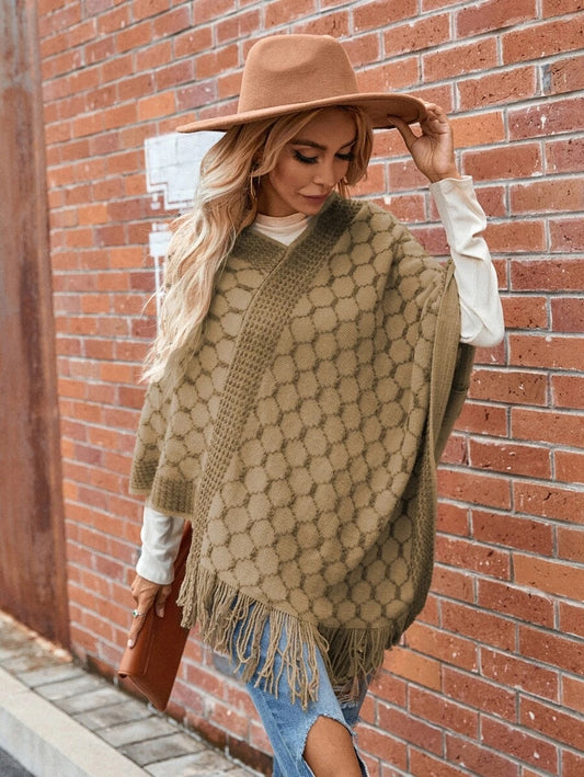 Ponchos πλεκτό με κρόσσια