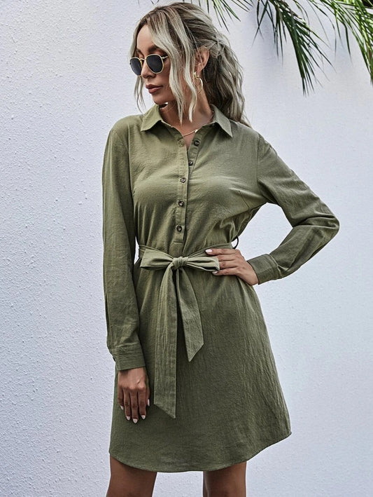 Φόρεμα mini/midi με ζώνη