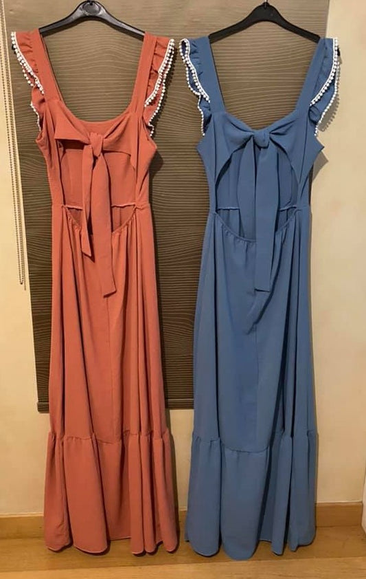 Φόρεμα maxi με δέσιμο στην πλάτη