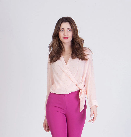 Μπλούζα με λεπτομέρειες