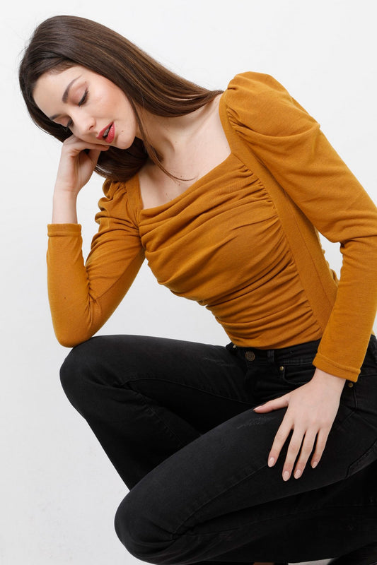 Μπλούζα με σχέδιο σούρες