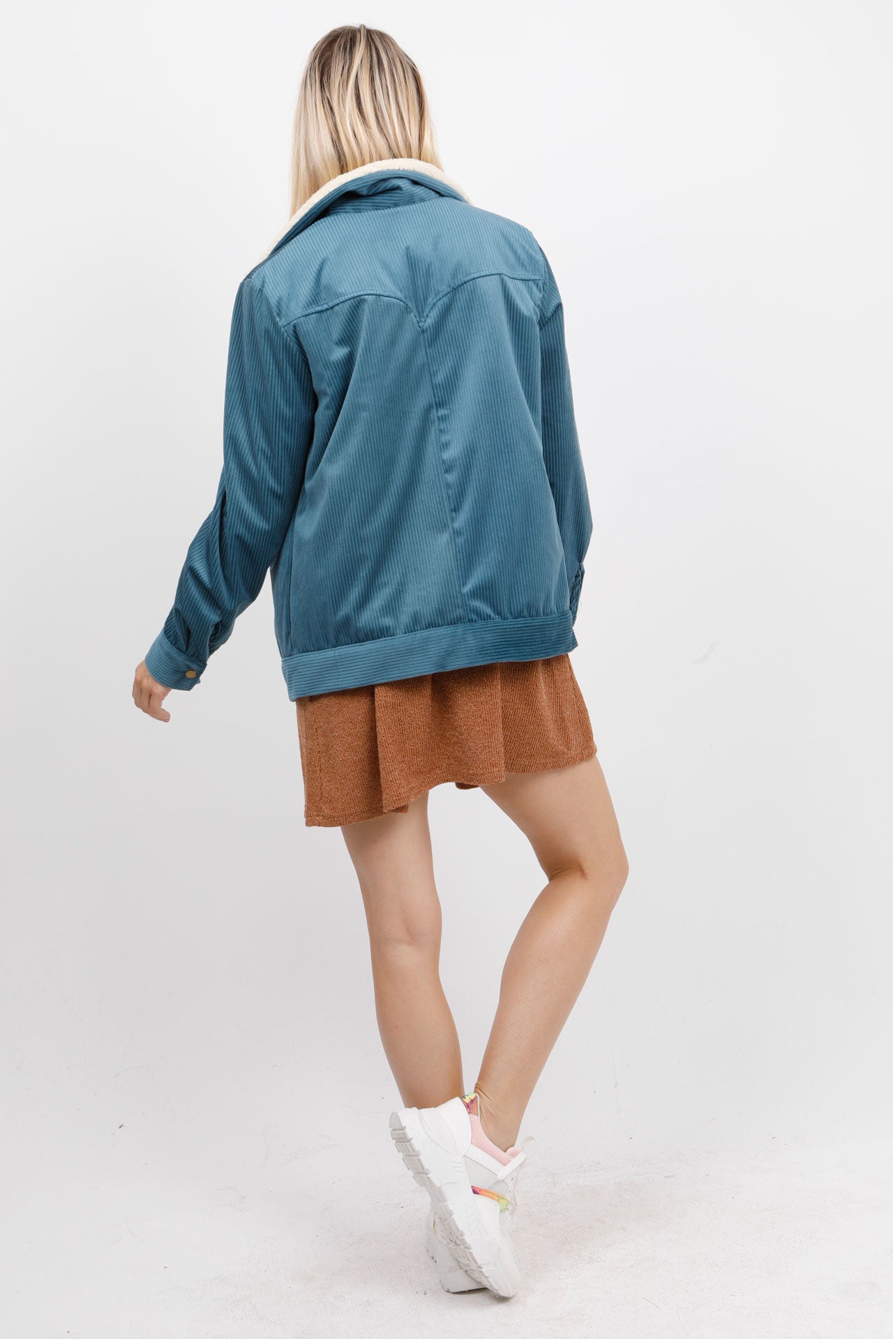 Jacket κοτλέ με επένδυση λευκής γούνας
