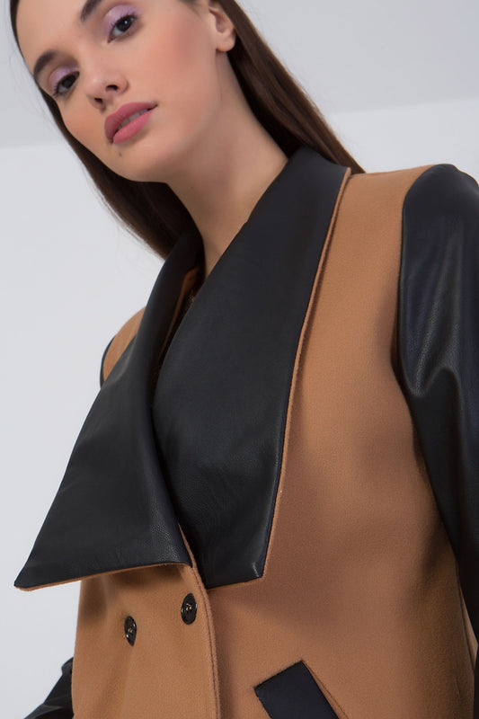 Jacket με λεπτομέρειες δερματίνης