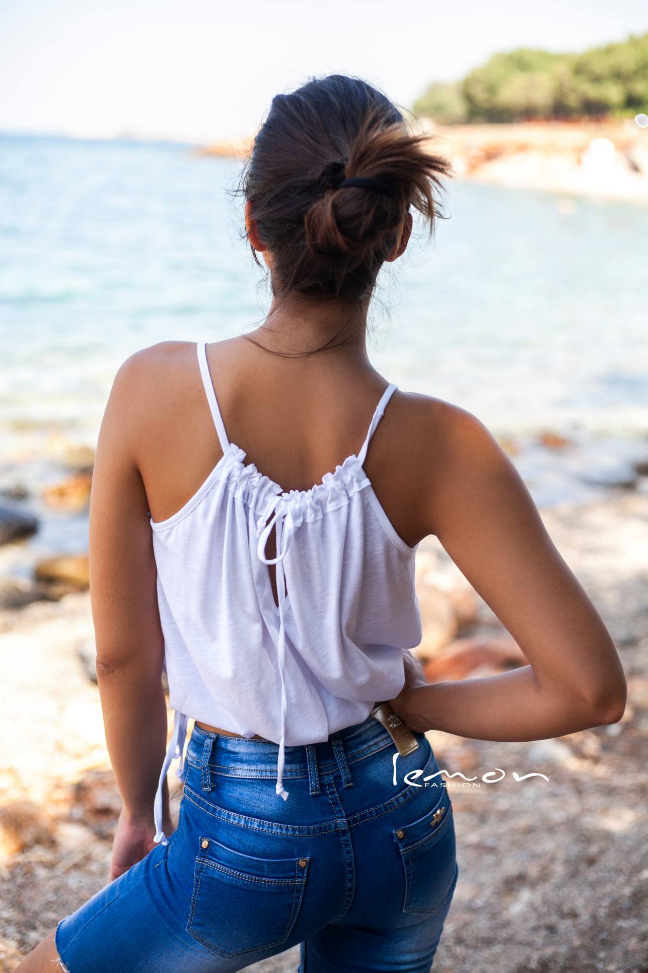 Τοπ με σούρες