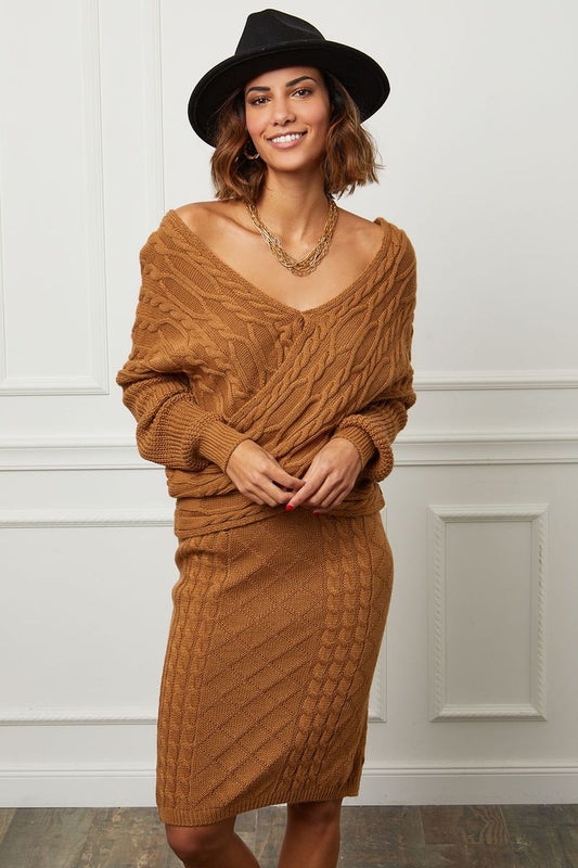 Σετ πλεκτό μπλούζα - φούστα