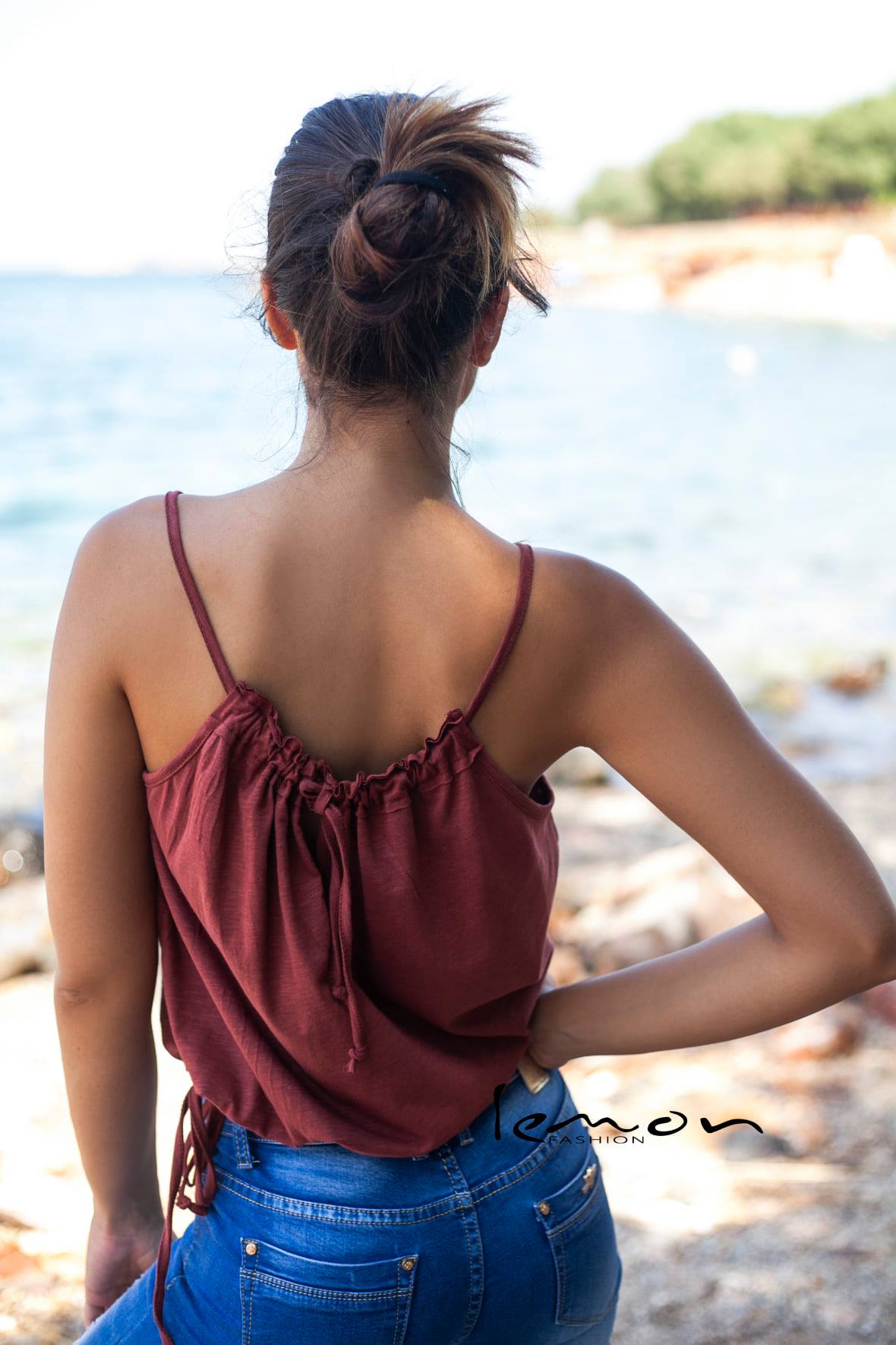 Τοπ με σούρες