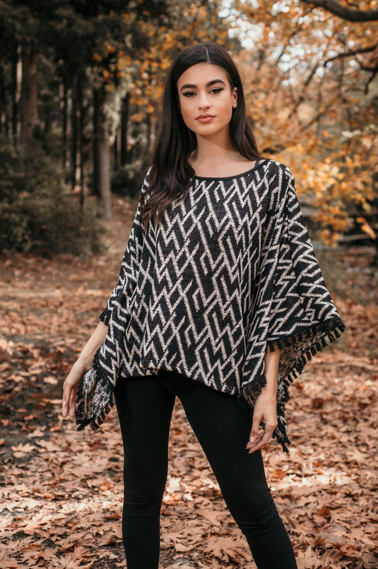 Ponchos ζακάρ πλεκτό με κρόσσια