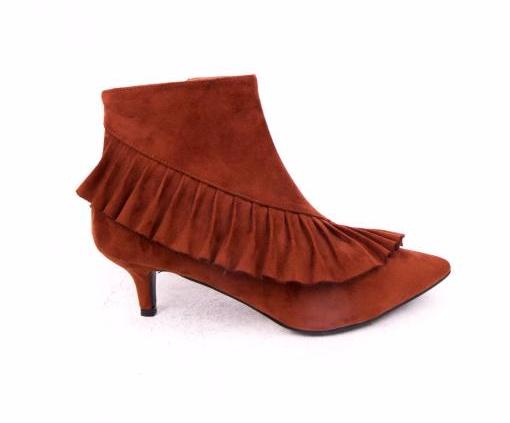 Μποτάκι suede με βολάν