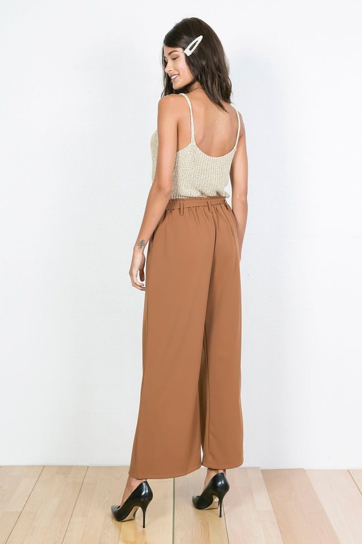 Παντελόνα με ζώνη