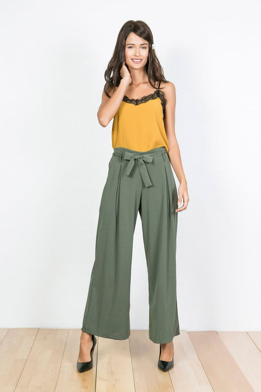 Παντελόνα με ζώνη