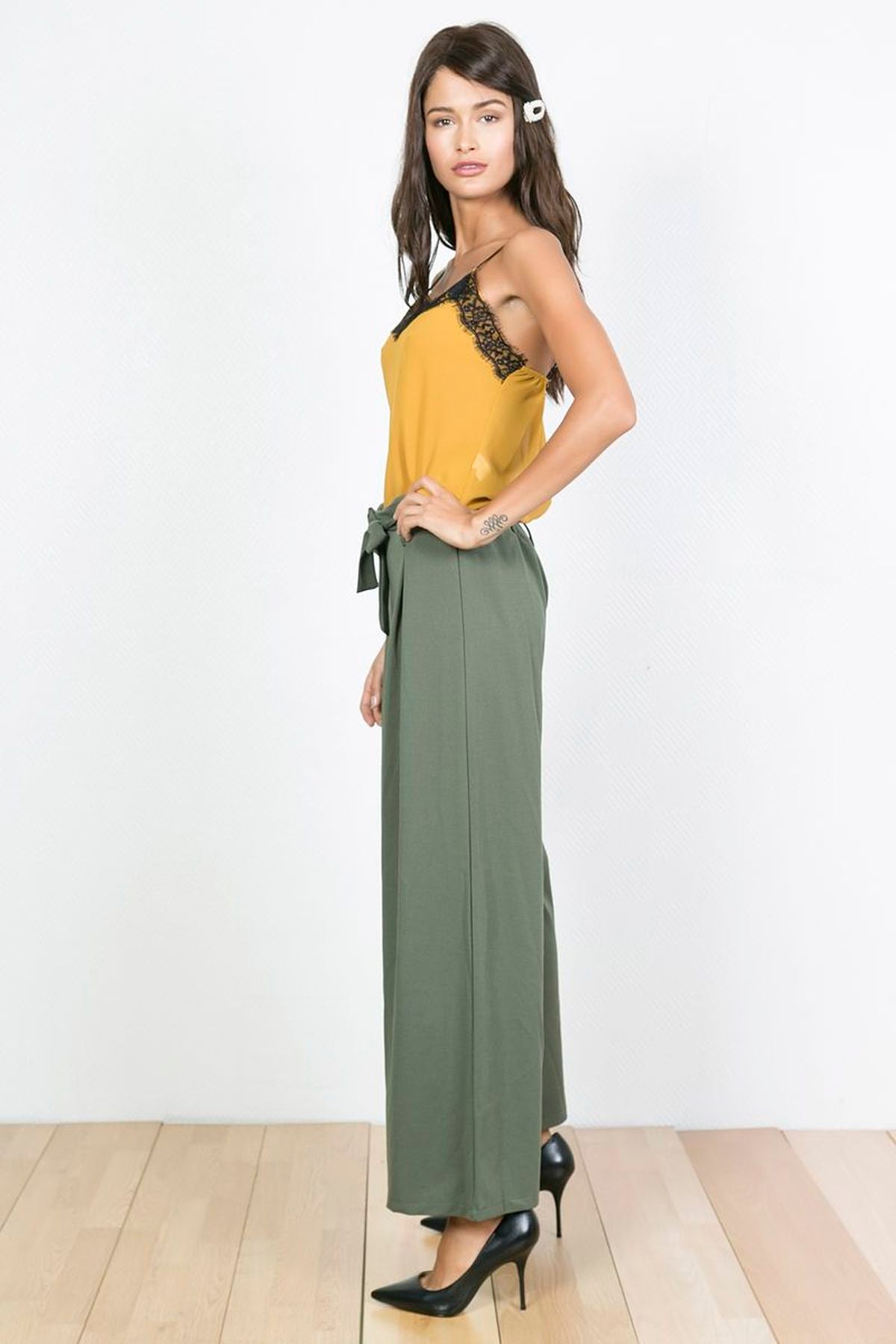 Παντελόνα με ζώνη