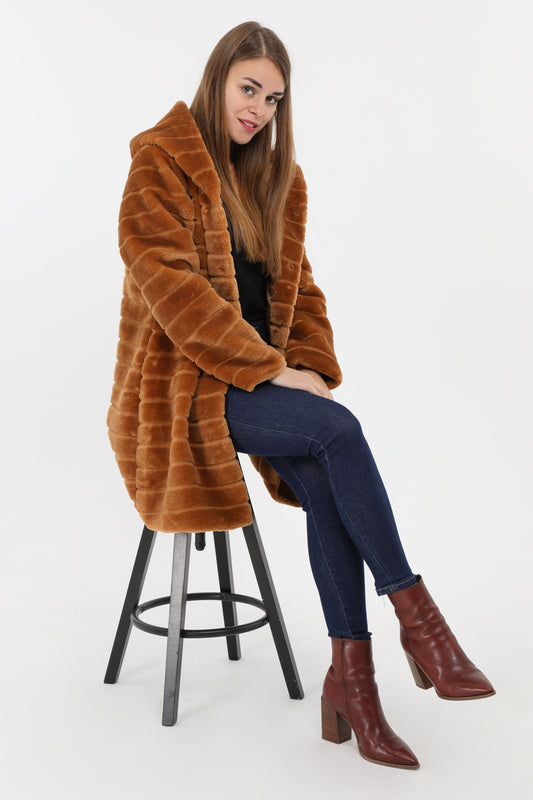 Παλτό από faux γούνα