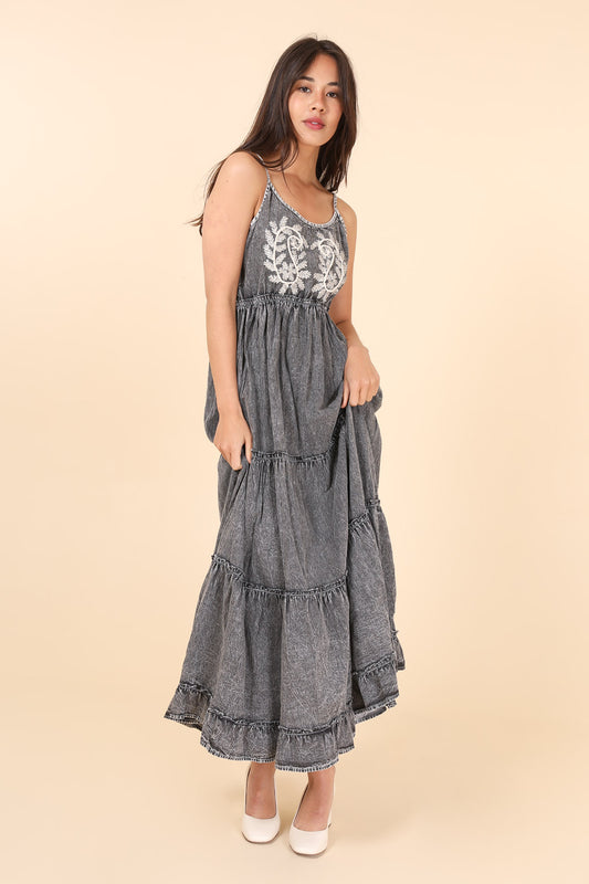 Φόρεμα denim maxi με κέντημα