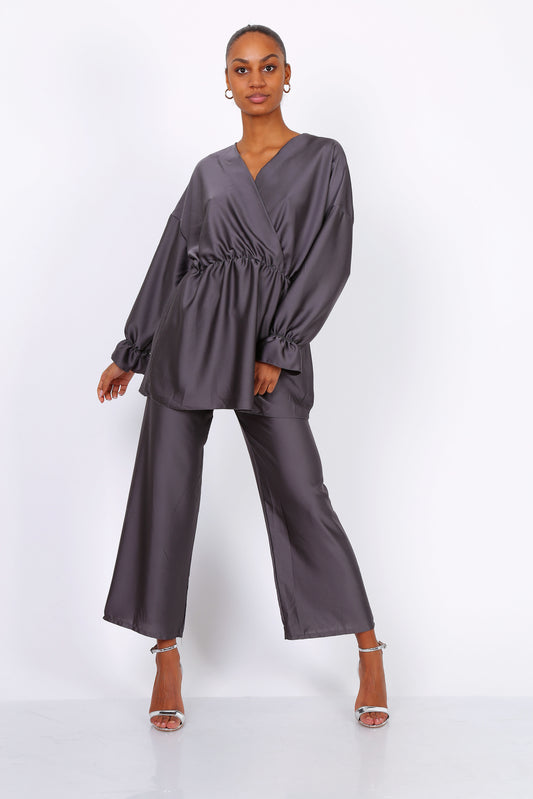 Σετ satin μπλούζα - παντελόνα