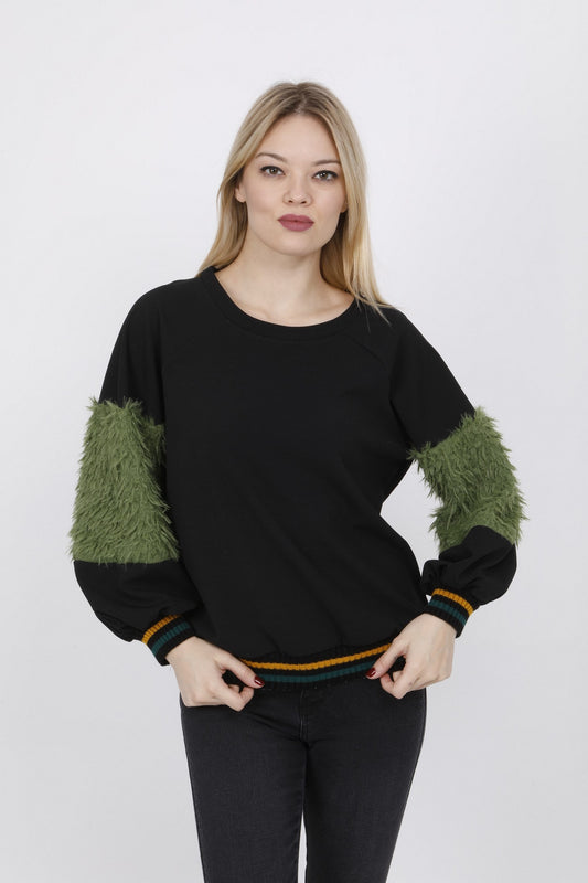 Μπλούζα με λεπτομέρεια μπουκλέ