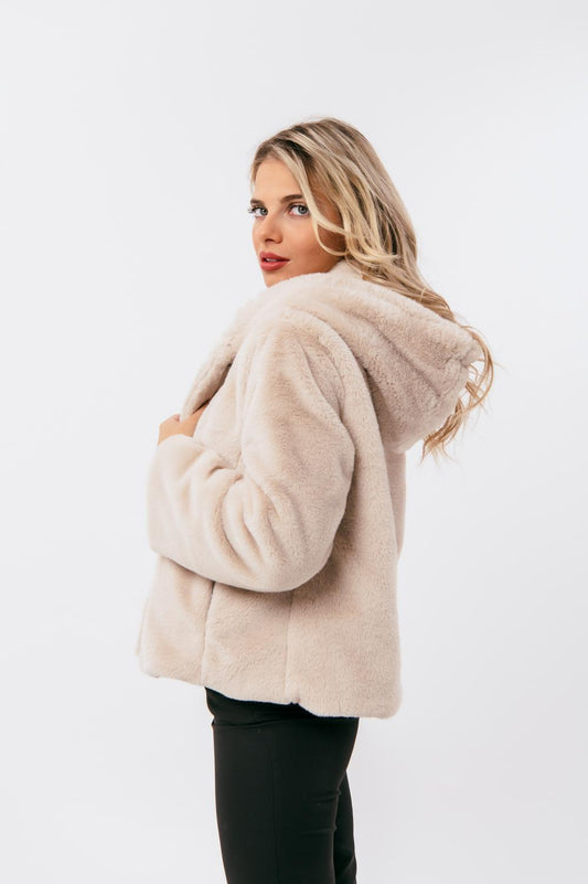 Γουνάκι με κουκούλα