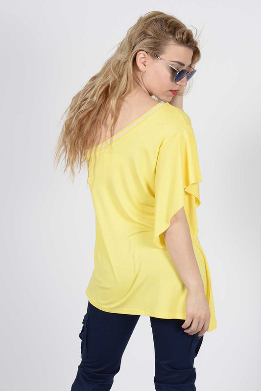 Top με ένα μανίκι ασύμμετρο