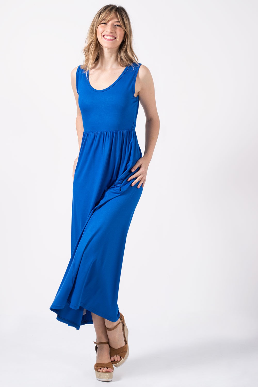 Φόρεμα αμάνικο maxi