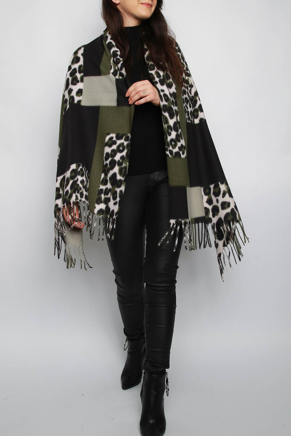 Εσάρπα Leopard Printed