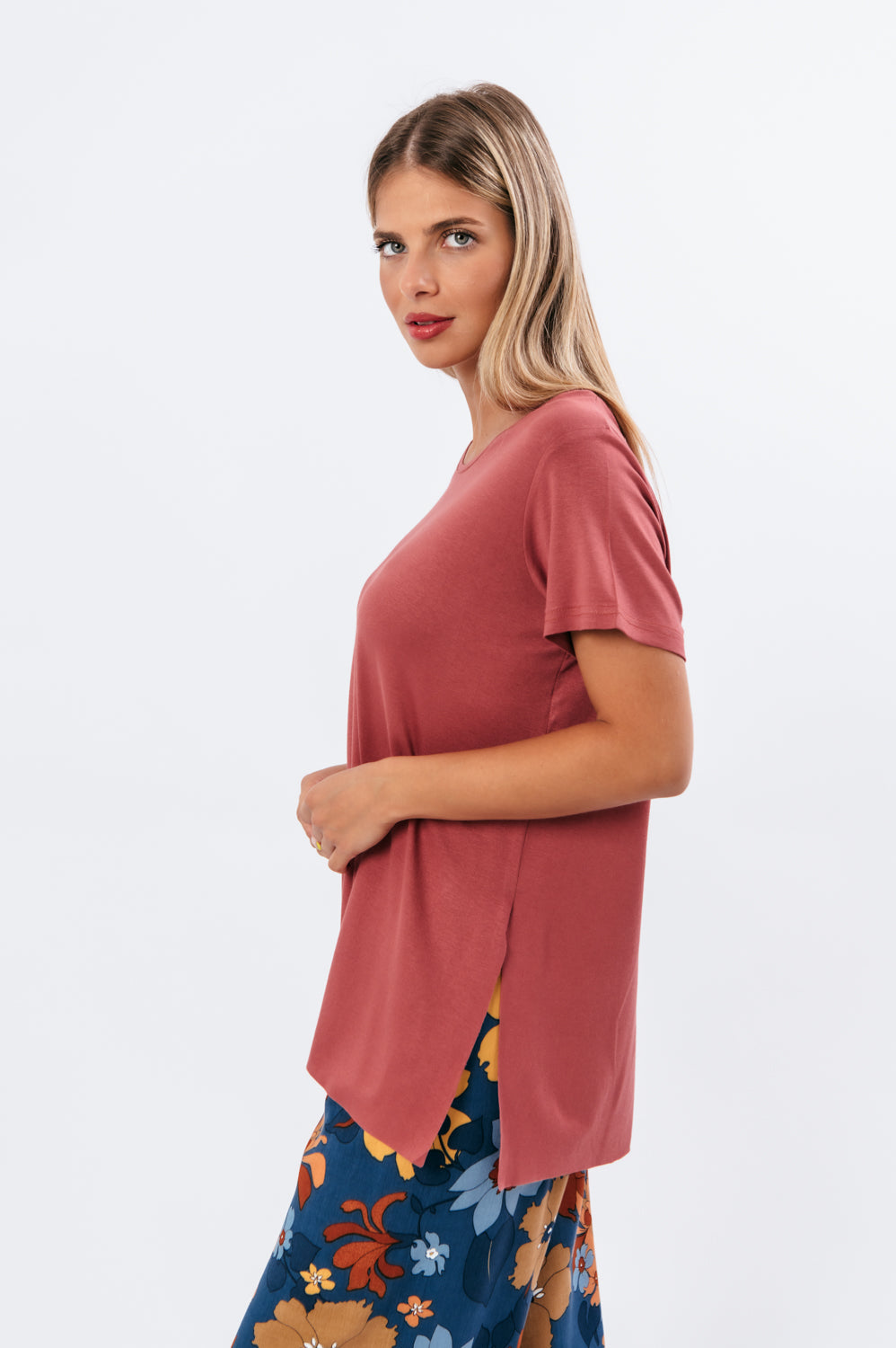 Μπλούζα oversized με σκίσιμο στο πλάι