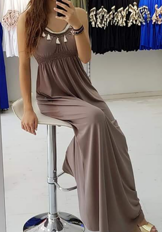 Φόρεμα maxi με φουντάκια