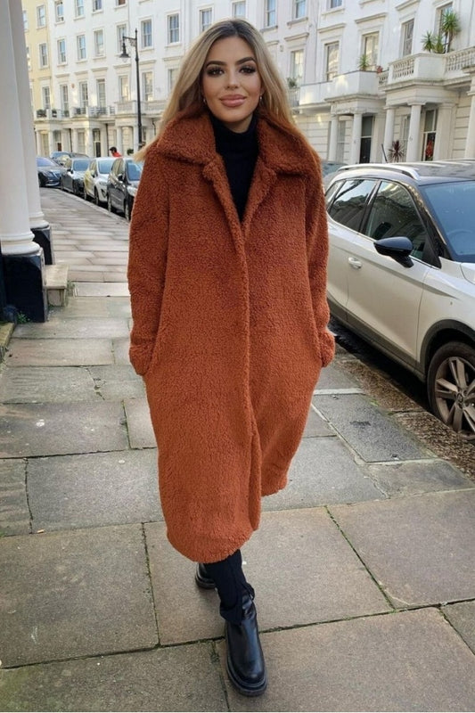 Παλτό μπουκλέ με πέτα